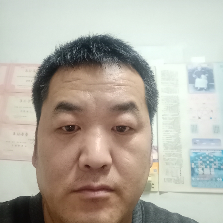 午夜小辉