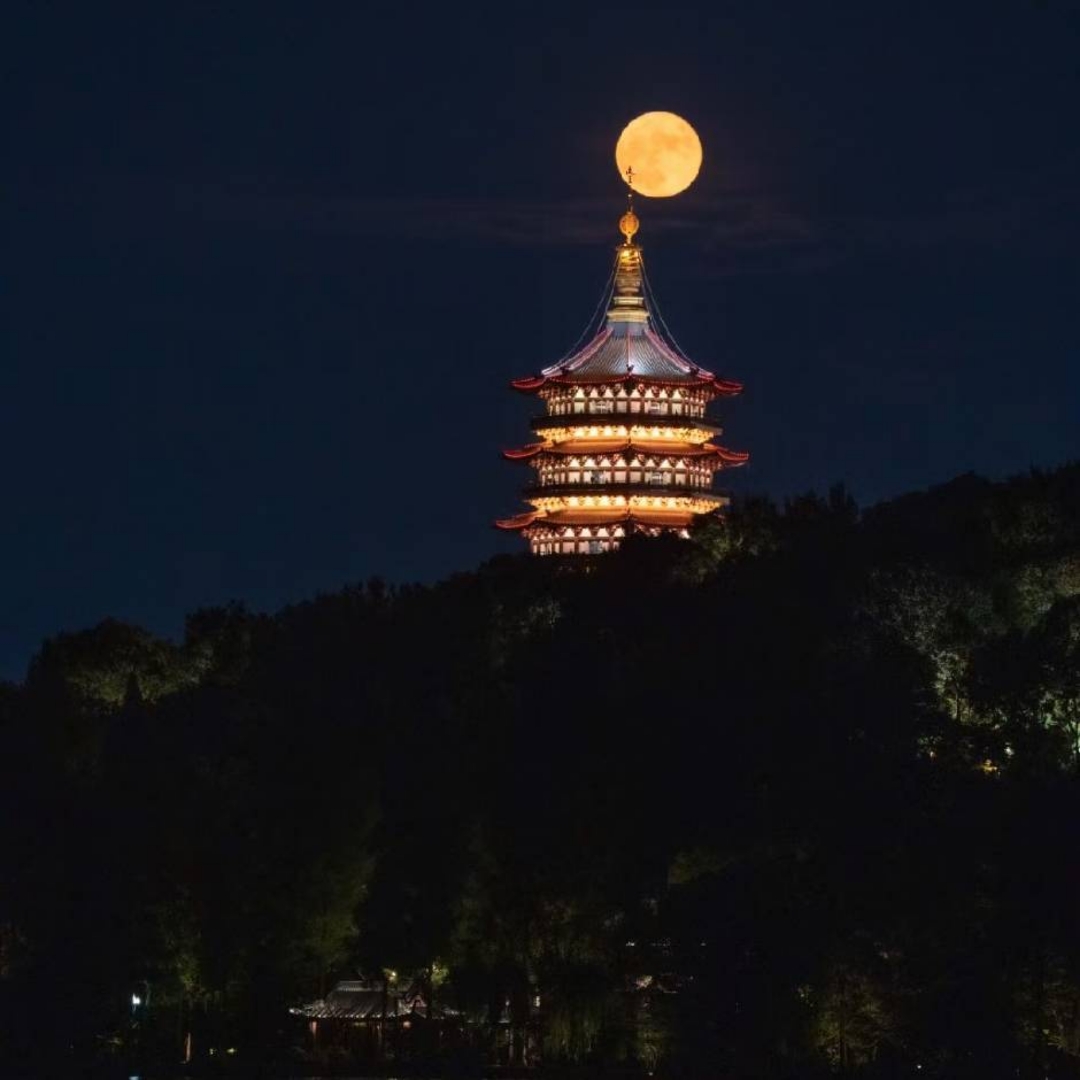 客饮西湖水