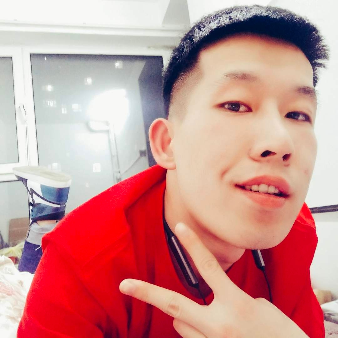 酒肆年的文艺疯